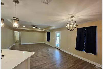 295 W Kingfield Rd, Cantonment, FL 32533 - Photo 9