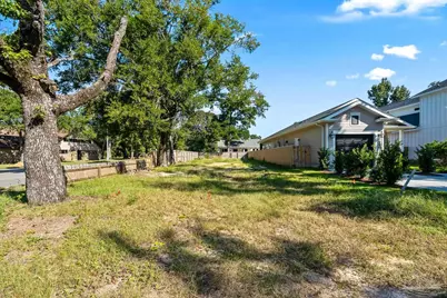 900 E Yonge St, Pensacola, FL 32503 - Photo 9