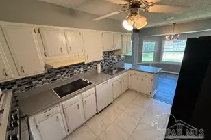 5857 Vestavia Ln, Pensacola, FL 32526 - Photo 9