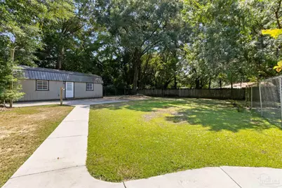 7103 Mobile Hwy, Bellview, FL 32526 - Photo 37