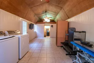 7103 Mobile Hwy, Bellview, FL 32526 - Photo 35