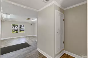 7103 Mobile Hwy, Bellview, FL 32526 - Photo 15