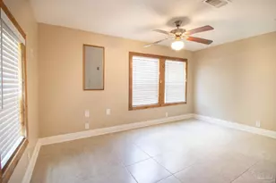 7103 Mobile Hwy, Bellview, FL 32526 - Photo 29