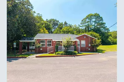 7103 Mobile Hwy, Bellview, FL 32526 - Photo 3