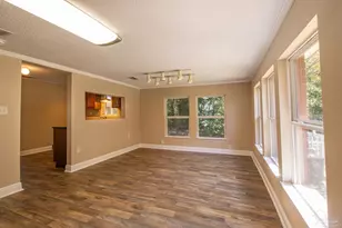 7103 Mobile Hwy, Bellview, FL 32526 - Photo 21