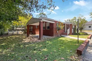 7103 Mobile Hwy, Bellview, FL 32526 - Photo 5