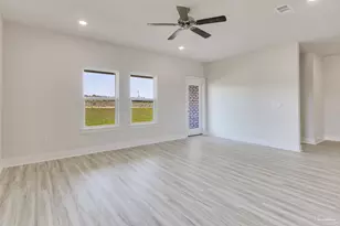 8649 Russellcross Blvd, Pensacola, FL 32507 - Photo 21