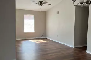 1760 W Strong St, Pensacola, FL 32501 - Photo 3