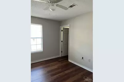 1760 W Strong St, Pensacola, FL 32501 - Photo 7