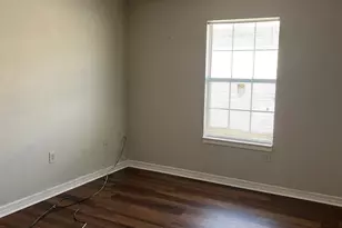 1760 W Strong St, Pensacola, FL 32501 - Photo 7