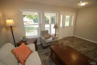 5720 Redwood Dr, Milton, FL 32570 - Photo 9