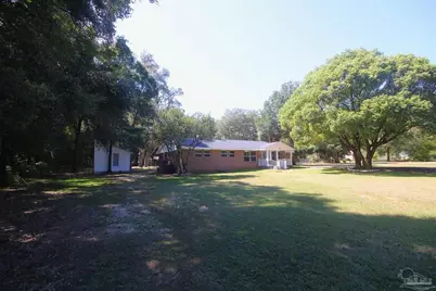 5720 Redwood Dr, Milton, FL 32570 - Photo 3