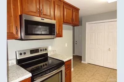 1810 Winding Creek Cir, Cantonment, FL 32533 - Photo 7