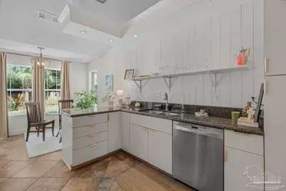 5801 Red Cedar St, Pensacola, FL 32507 - Photo 13