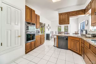 5708 Lakeside Ct, Milton, FL 32583 - Photo 9