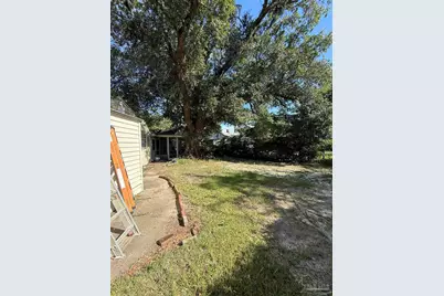 32 Bertram St, Pensacola, FL 32506 - Photo 23