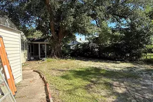 32 Bertram St, Pensacola, FL 32506 - Photo 23