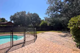 1012 Great Oaks Dr, Gulf Breeze, FL 32563 - Photo 23