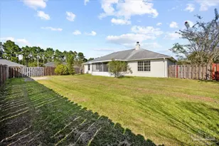 2215 Blue Lake Dr, Pensacola, FL 32506 - Photo 5