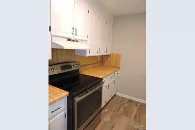 1498 John Caroll Dr, Pensacola, FL 32504 - Photo 9