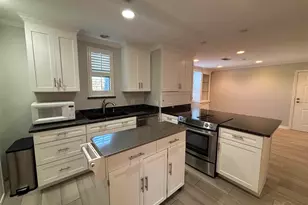 2007 Gadsden St, Pensacola, FL 32501 - Photo 9