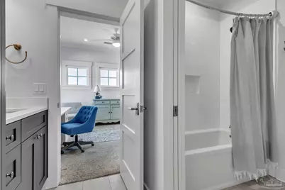 325 Deer Point Dr, Gulf Breeze, FL 32561 - Photo 49