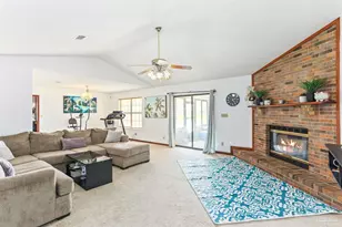 2369 Amelia Ln, Pensacola, FL 32526 - Photo 9