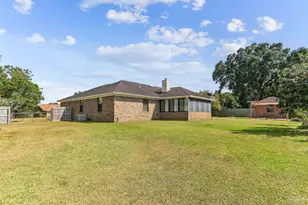 2369 Amelia Ln, Pensacola, FL 32526 - Photo 29