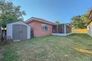 6902 Hanover Ct, Milton, FL 32570 - Photo 33