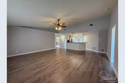 6902 Hanover Ct, Milton, FL 32570 - Photo 13