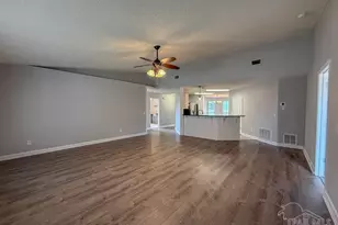 6902 Hanover Ct, Milton, FL 32570 - Photo 13