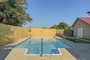 6902 Hanover Ct, Milton, FL 32570 - Photo 31