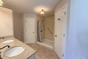6902 Hanover Ct, Milton, FL 32570 - Photo 17