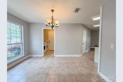 6902 Hanover Ct, Milton, FL 32570 - Photo 5