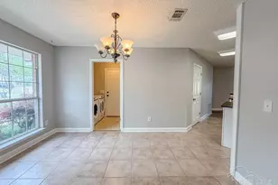 6902 Hanover Ct, Milton, FL 32570 - Photo 5