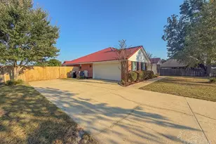 6902 Hanover Ct, Milton, FL 32570 - Photo 39