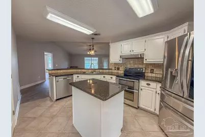 6902 Hanover Ct, Milton, FL 32570 - Photo 9