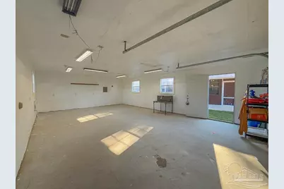 6902 Hanover Ct, Milton, FL 32570 - Photo 37