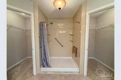 6902 Hanover Ct, Milton, FL 32570 - Photo 19