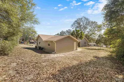 6901 Falcon Dr, Pensacola, FL 32526 - Photo 3