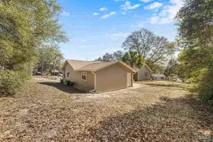 6901 Falcon Dr, Pensacola, FL 32526 - Photo 3