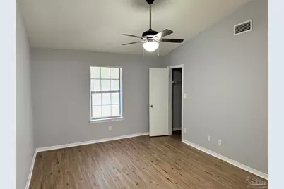 4436 Bellview Ave #5, Pensacola, FL 32526 - Photo 9