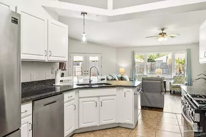 1708 Lighthouse Pointe Dr, Gulf Breeze, FL 32563 - Photo 17
