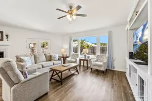 1708 Lighthouse Pointe Dr, Gulf Breeze, FL 32563 - Photo 11