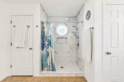 1708 Lighthouse Pointe Dr, Gulf Breeze, FL 32563 - Photo 27