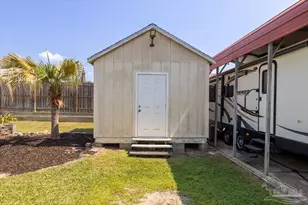 1708 Lighthouse Pointe Dr, Gulf Breeze, FL 32563 - Photo 47