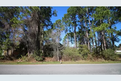 3212 Duke Dr, Gulf Breeze, FL 32563 - Photo 11