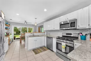 8905 Binnacle Ct, Navarre, FL 32566 - Photo 29