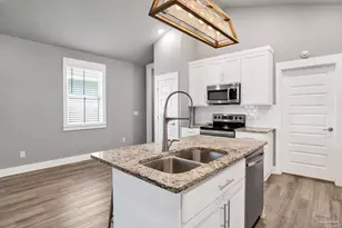 1008 N D St, Pensacola, FL 32501 - Photo 9