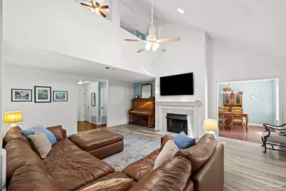 2345 Prytania Cir, Navarre, FL 32566 - Photo 7